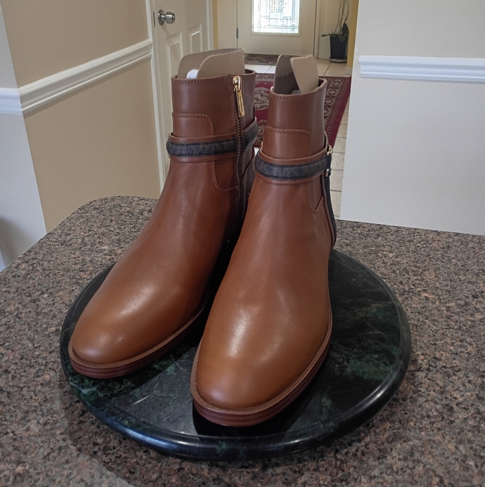 NWOT Michael Kors Mindy Leather and Signature Logo Trim Boot NIB